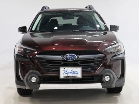 Used 2025 Subaru Outback Limited AWD/4WD image 2
