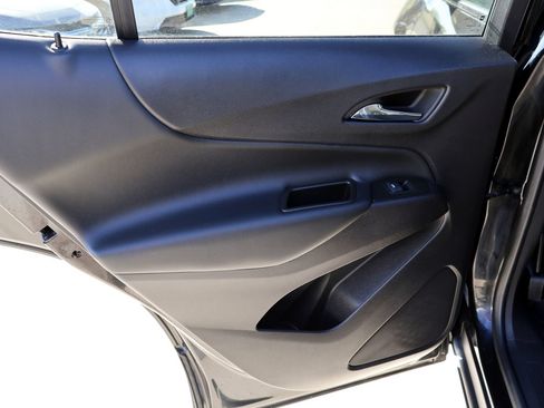 Used 2023 Chevrolet Equinox LT FWD image 13