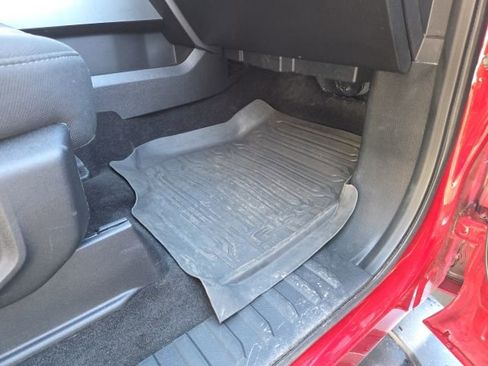 Used 2018 Ford F150 XLT w/ Equipment Group 302A Luxury image 17