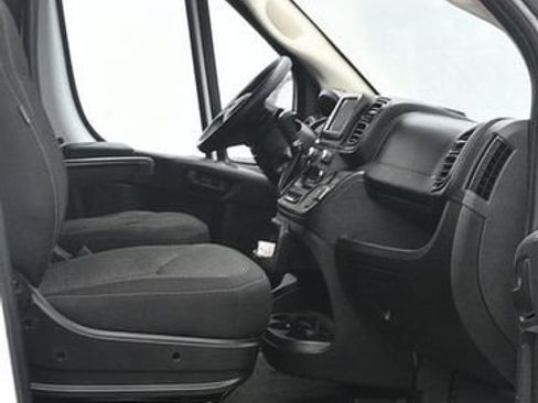 Used 2023 RAM ProMaster 2500 FWD image 10