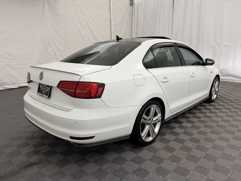 Used 2016 Volkswagen Jetta GLI SEL image 3