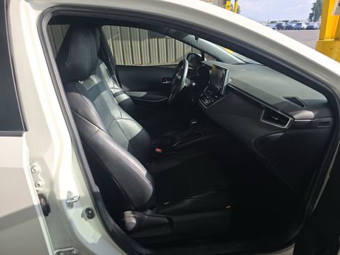 Used 2021 Toyota Corolla SE w/ Carpet Mat Package (TMS) image 4