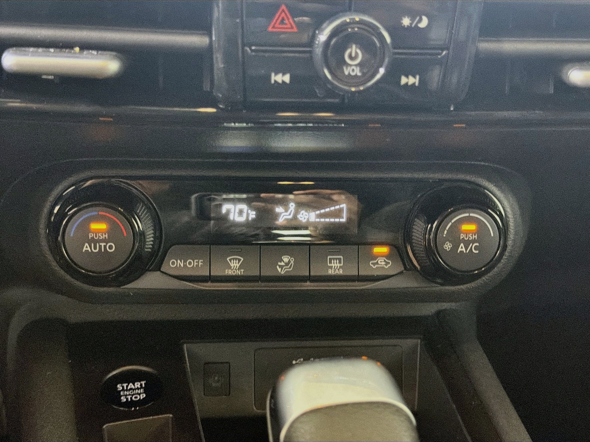 Used 2026 Nissan Kicks SV w/ Charging Package FWD image 22