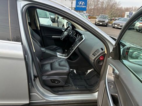 Used 2011 Volvo XC60 3.2 image 19