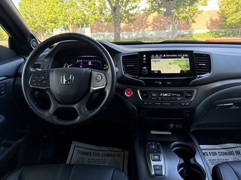 Used 2023 Honda Passport TrailSport image 31