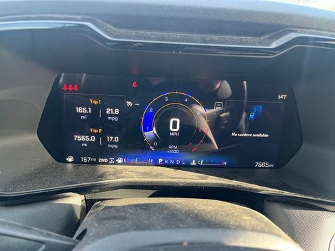 Used 2024 Chevrolet Colorado Z71 w/ Z71 Convenience Package 2 image 8