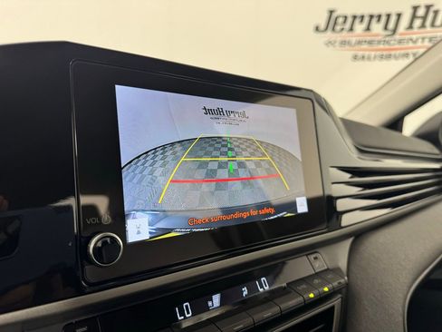 Used 2025 Toyota Camry LE FWD image 3
