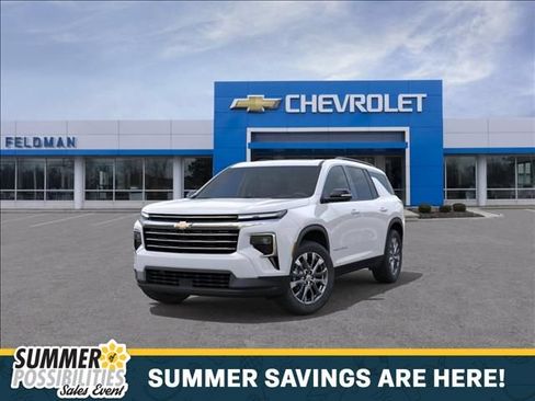 New 2026 Chevrolet Traverse LT w/ Sun and Wheel Package AWD/4WD image 8