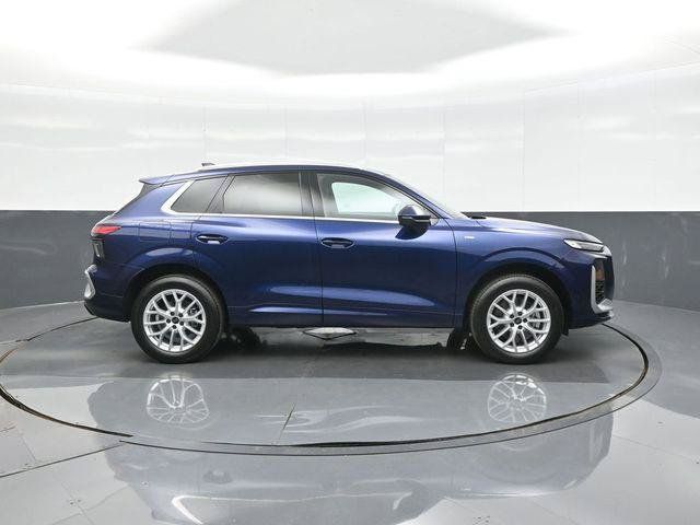 Used 2026 Audi Q3 quattro 2.0T w/ Driver Assistance Package AWD/4WD image 8