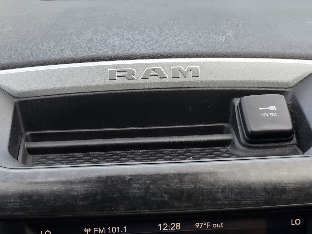 Used 2019 RAM 1500 Big Horn RWD image 23