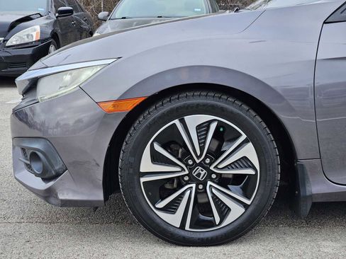 Used 2018 Honda Civic EX-T image 8
