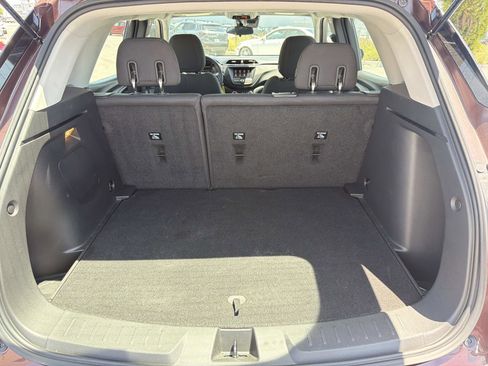 Used 2023 Chevrolet TrailBlazer LS FWD image 20