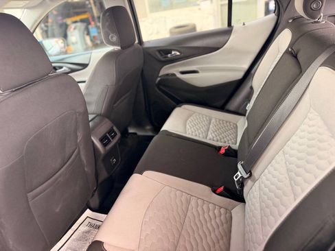 Used 2019 Chevrolet Equinox LT FWD image 24