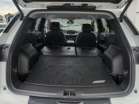 Certified 2022 Chevrolet Blazer LT w/ LPO, Black Accent Package image 47