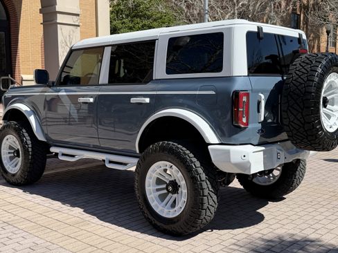 Used 2025 Ford Bronco Outer Banks image 16