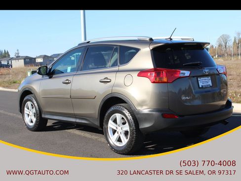 Used 2013 Toyota RAV4 XLE FWD image 3