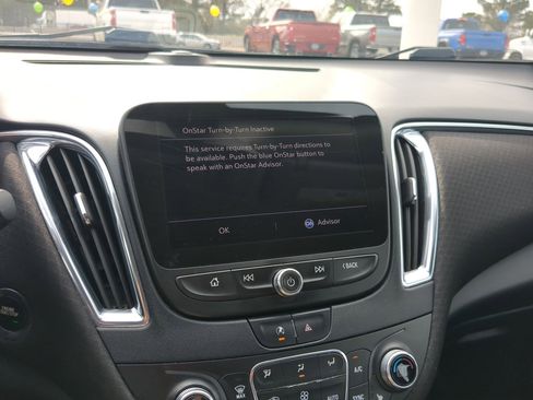 Used 2021 Chevrolet Malibu LT image 16