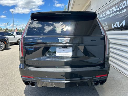 Certified 2025 Cadillac Escalade V w/ LPO, ONYX Package AWD/4WD image 12