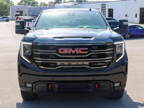 Used 2022 GMC Sierra 1500 AT4 w/ Sierra Safety Plus Package AWD/4WD image 2