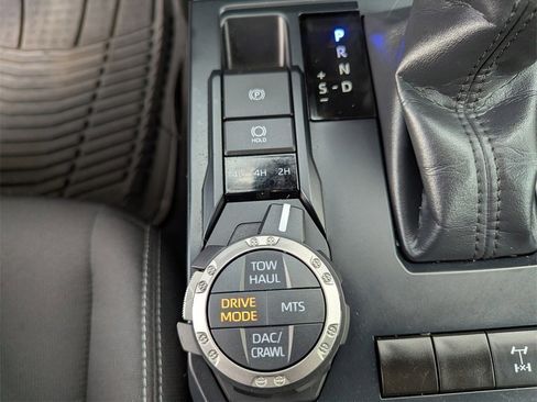 Used 2024 Toyota Tacoma TRD Off-Road image 28