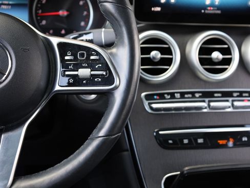 Used 2022 Mercedes-Benz GLC 300 4MATIC image 36