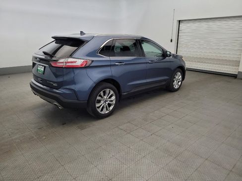 Used 2019 Ford Edge Titanium AWD/4WD image 10