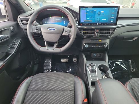 Used 2023 Ford Escape ST-Line Elite image 10
