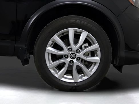 Certified 2022 Nissan Rogue Sport SV w/ Technology Package image 10