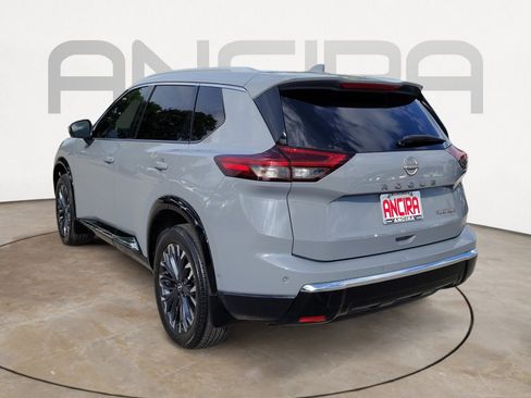 Used 2024 Nissan Rogue Platinum w/ Platinum Premium Package image 9