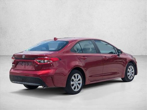 Used 2025 Toyota Corolla LE FWD image 5
