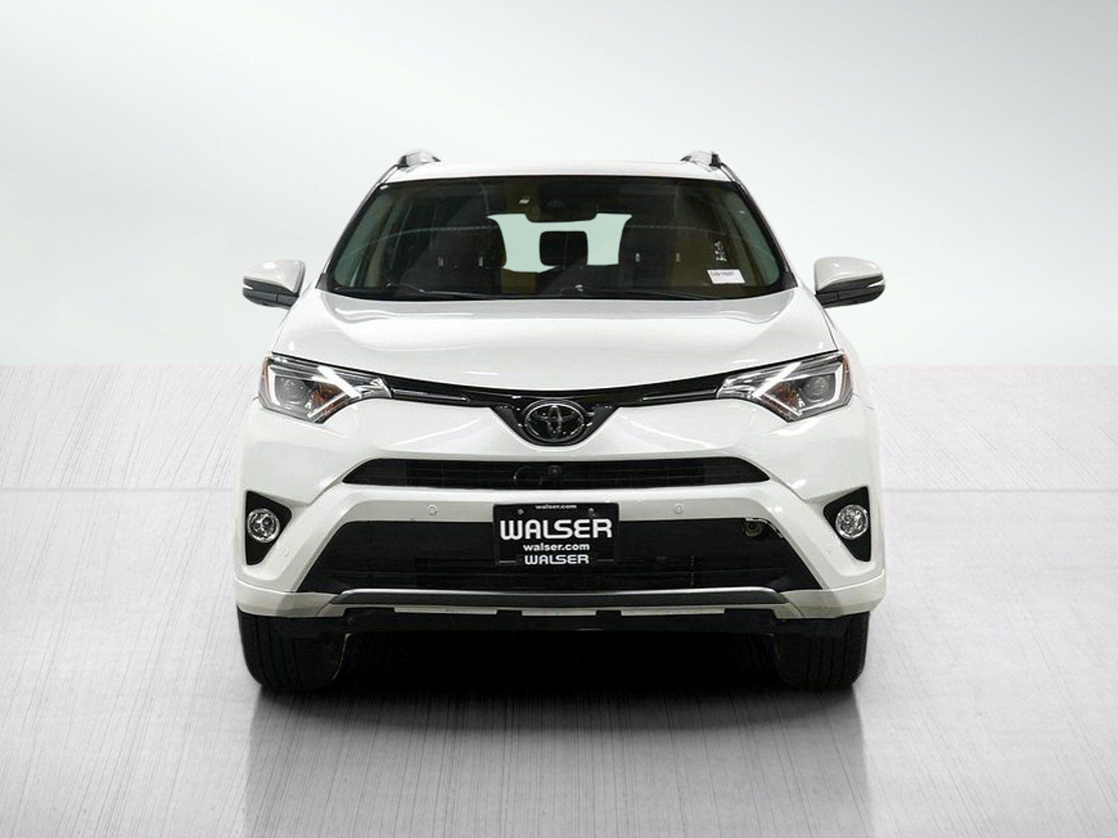 Used 2018 Toyota RAV4 Platinum AWD/4WD image 9