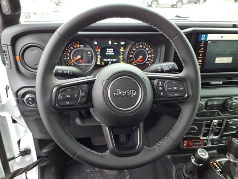 New 2026 Jeep Gladiator Mojave image 5