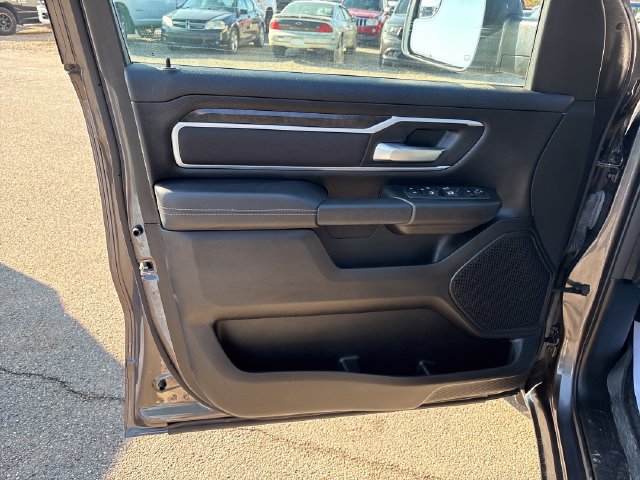 Used 2023 RAM 1500 Big Horn AWD/4WD image 7