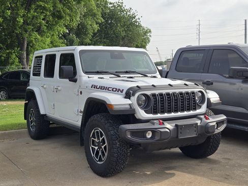 Used 2025 Jeep Wrangler Unlimited Rubicon w/ Safety Group AWD/4WD image 1