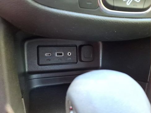 Certified 2022 Chevrolet Equinox LT FWD image 8