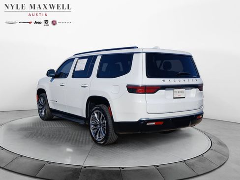 Used 2023 Jeep Wagoneer Series II w/ Premium Group I RWD image 14