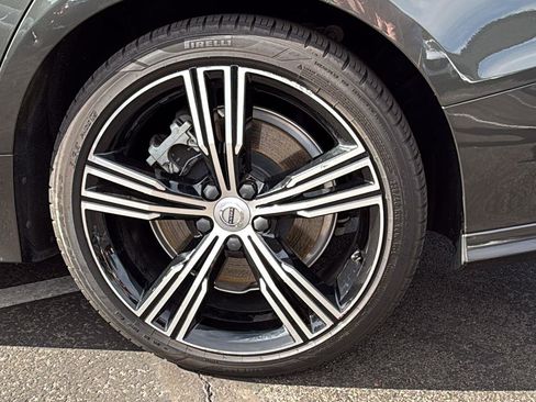 Used 2022 Volvo S60 T8 Inscription w/ Advanced Package image 21