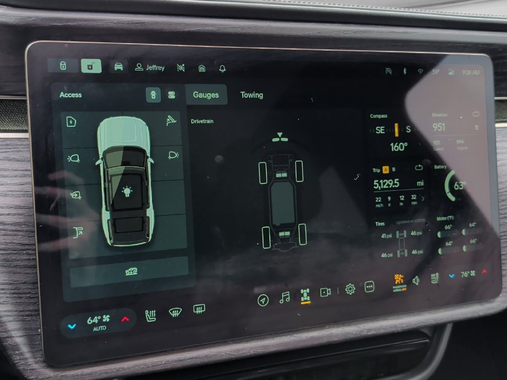 Used 2024 Rivian R1S Adventure Quad AWD/4WD image 20