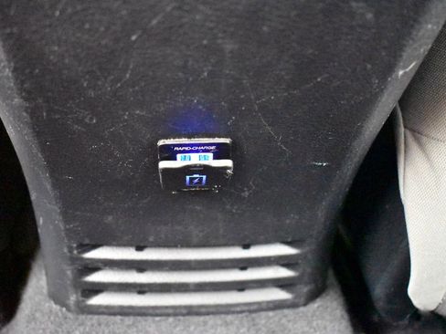 Used 2022 Toyota Tacoma SR5 w/ Technology Package image 20