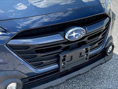 Used 2023 Subaru Outback Premium AWD/4WD image 34