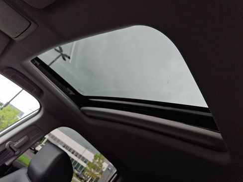Used 2022 Honda CR-V EX-L image 16