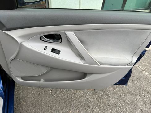 Used 2007 Toyota Camry LE FWD image 19