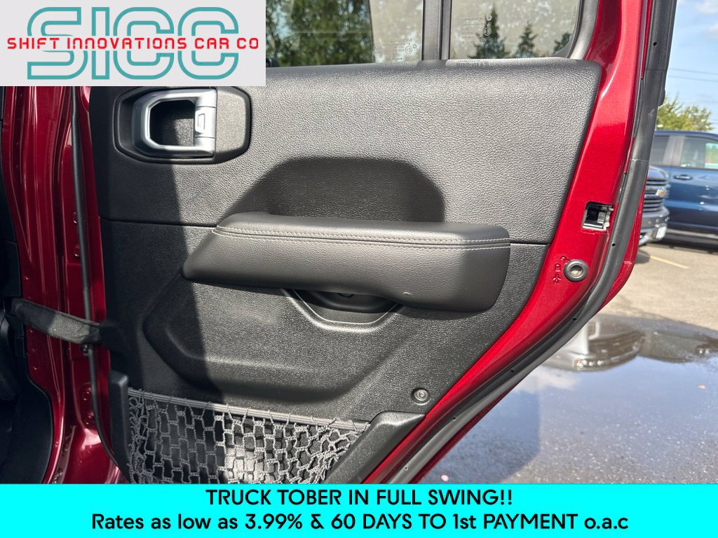 Used 2021 Jeep Gladiator Overland w/ Popular Equipment Package AWD/4WD image 36