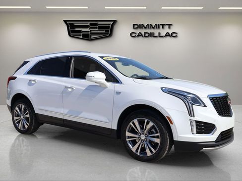 Certified 2025 Cadillac XT5 Premium Luxury image 7