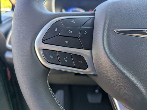 New 2026 Chrysler Pacifica Select image 18