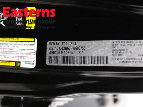 Used 2023 Jeep Wrangler Unlimited w/ Cold Weather Group AWD/4WD image 36