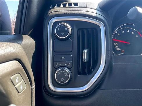 Used 2019 Chevrolet Silverado 1500 LT w/ All-Star Edition image 33