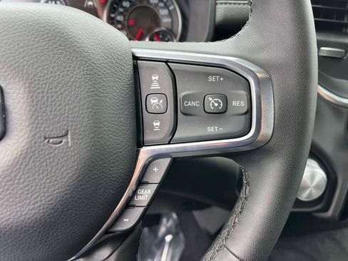 Used 2025 RAM 1500 Laramie AWD/4WD image 20