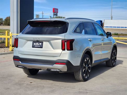 New 2026 Kia Sorento SX image 4
