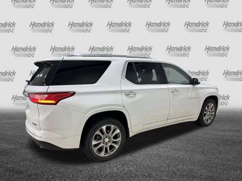 Used 2018 Chevrolet Traverse Premier FWD image 9